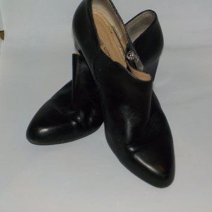 ADRIENNE VITTADINI Midge Black leather ankle boots 7.5